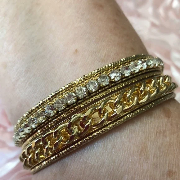 NWOT Beautiful 5 Piece Gold Tone Bracelet Stack! - Picture 2 of 3
